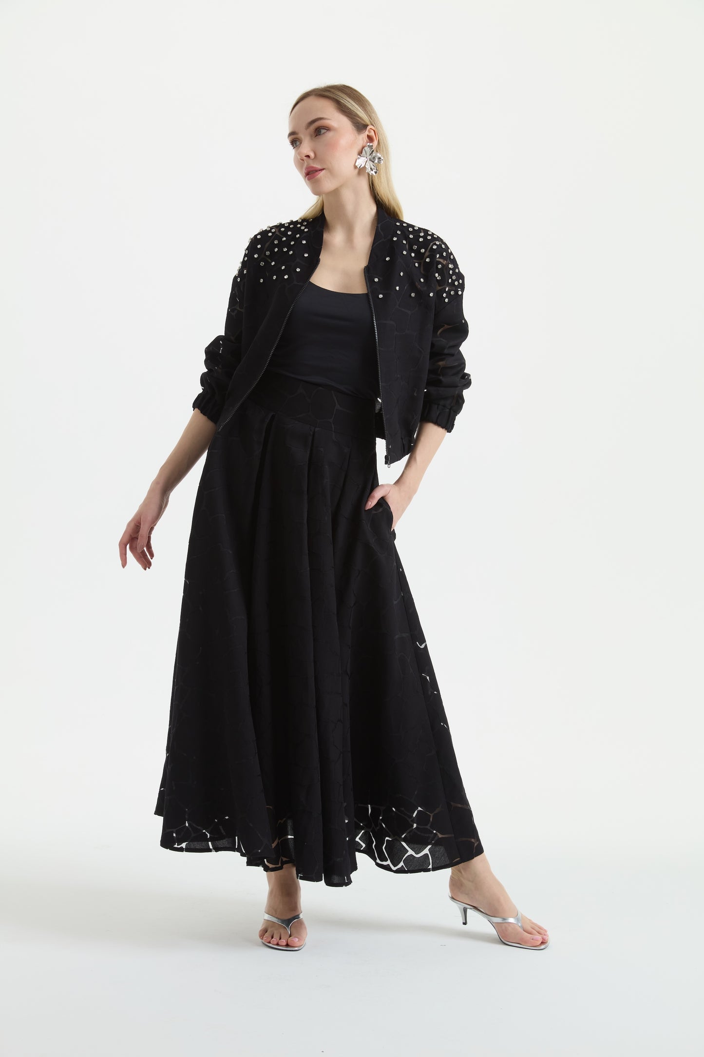 Noir Embellish Set Takım