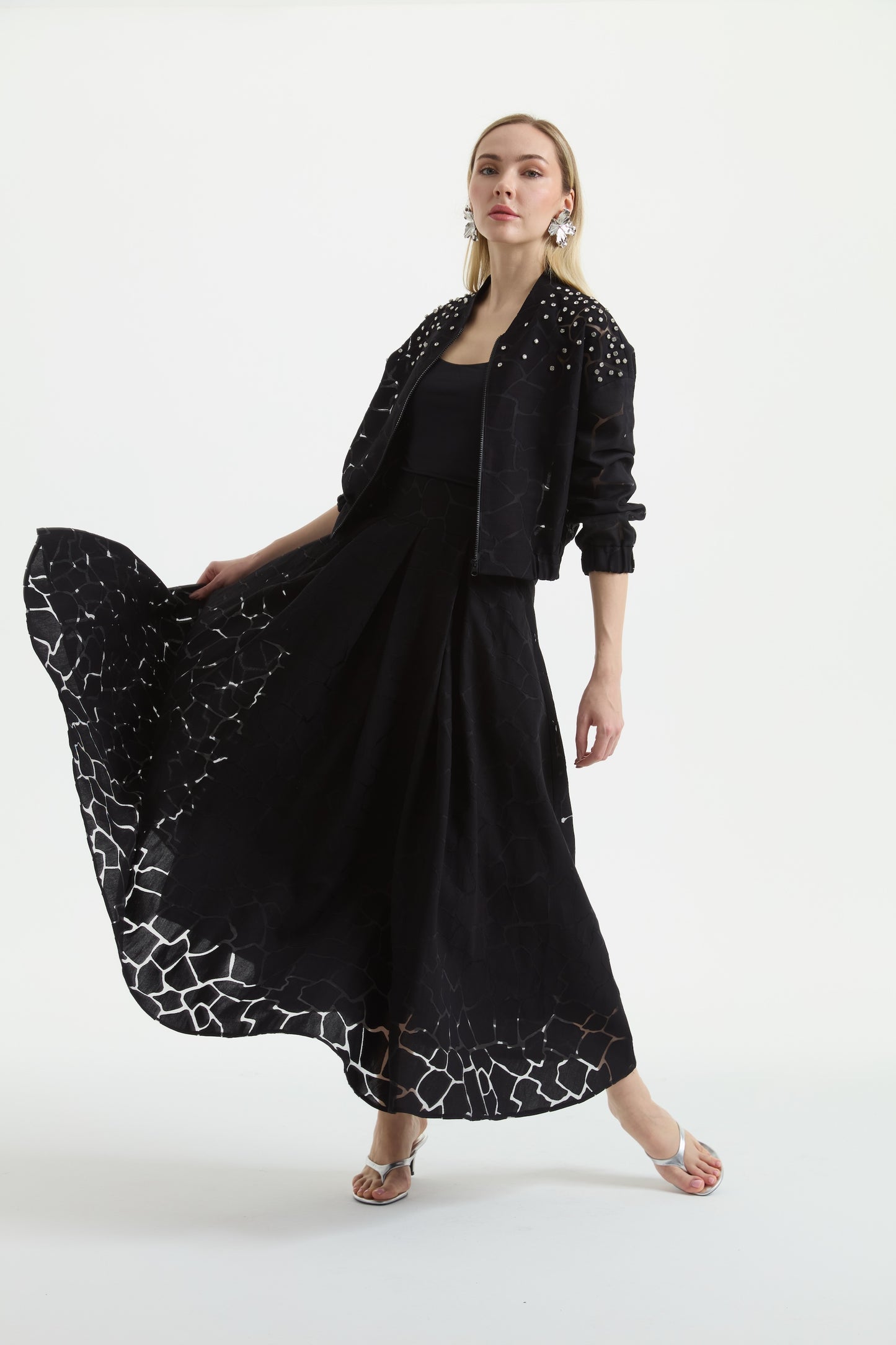 Noir Embellish Set Takım